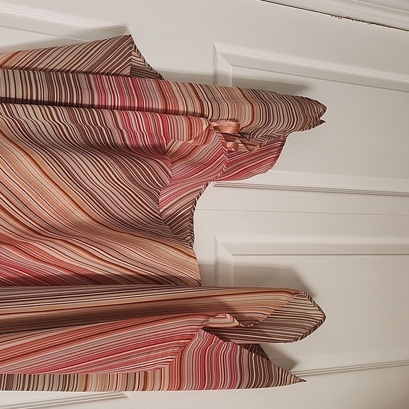 Grounded Collection - Picture 2 of 4